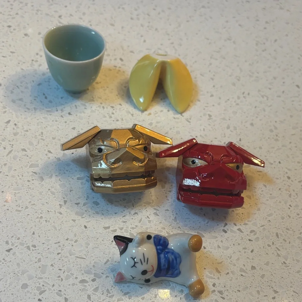 Lion Dance Chopsticks Rest, Kaga Lion Head, Celebration, fortune cookie & kitty